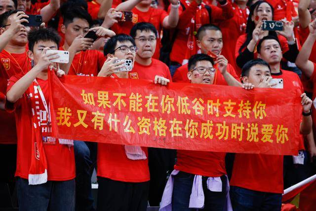 机场时尚不再昂贵，便宜替代品助你轻松赶超明星